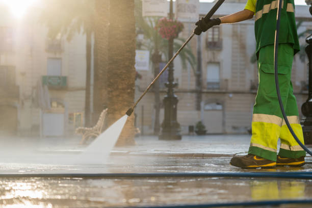 Best Playground Equipment Cleaning  in Middlesborough, KY