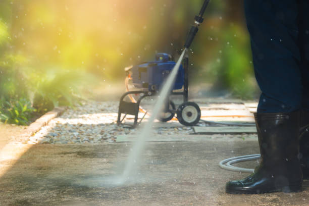 Best Animal Enclosure Cleaning  in Middlesborough, KY